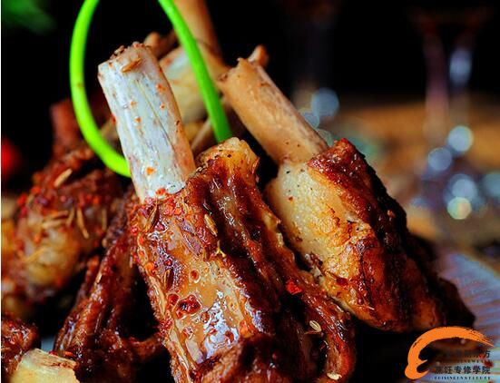 秘制酥嫩脱骨羊排