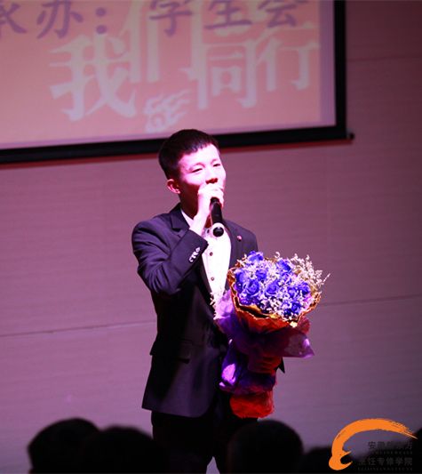 ѧ���ỻ�콻����ʽ��ѧ����ɲ��������ɹ��ٰ�