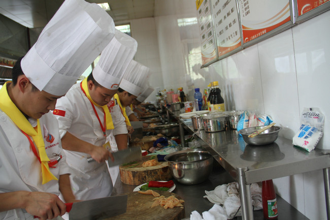 ��Щ�꾭�������¶���ȫ����⿼��ܴ���