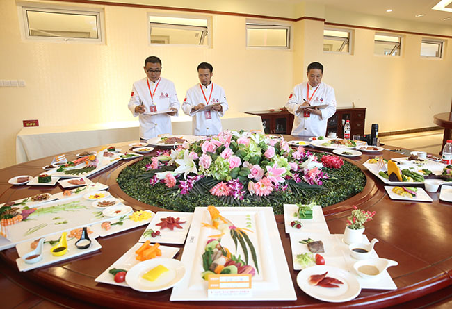 超强评委阵容 助阵巅峰赛事