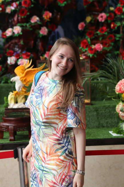 ����ף�ء�һ��һ·�������ѧ����������Ӫ����Ժ�ι۽���