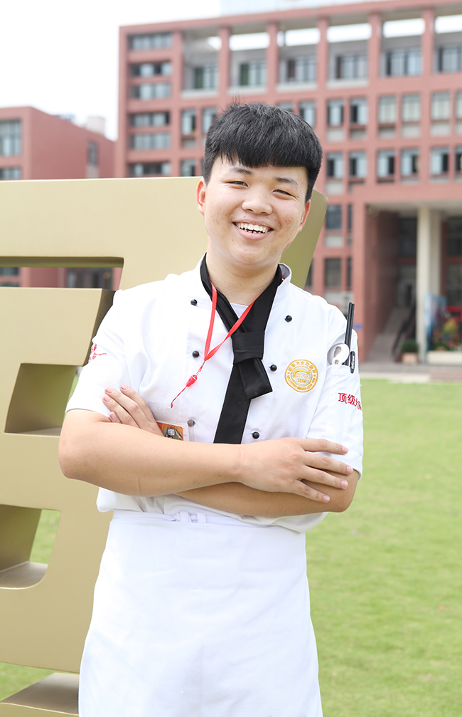 安庆大男孩江进:奔跑吧我的厨师梦!