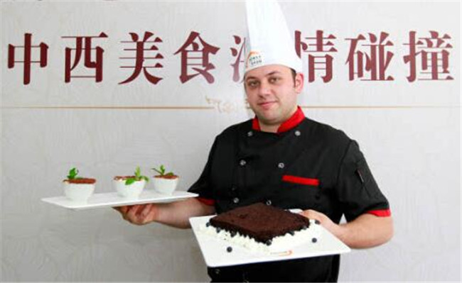 【海外名师大讲堂】意大利Luca Sanzari大师来我校倾情授课
