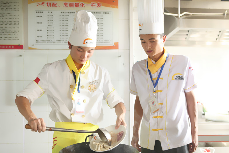 ÍËÎéפ¸Û¾üÈËÒ¦Ö¾Ô¶£ºÕâÀïÓÐÎÒÏëÒªµÄ´óѧÉú»î