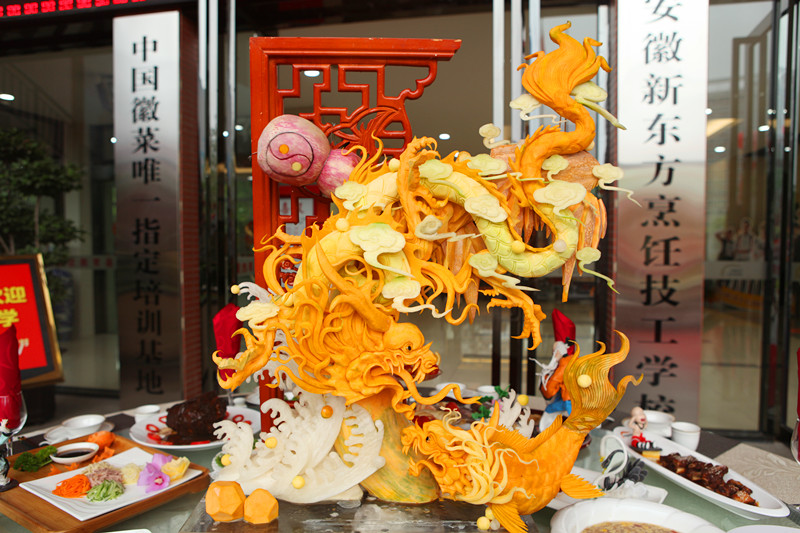 ����ˮ��������֪����Щ��ϯ��̨���ϵľ�ɫ��ζ