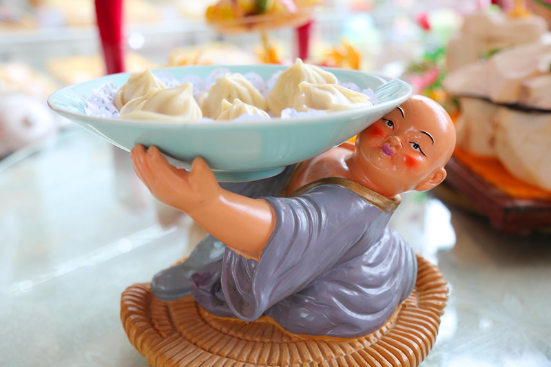 ����ˮ��������֪����Щ��ϯ��̨���ϵľ�ɫ��ζ