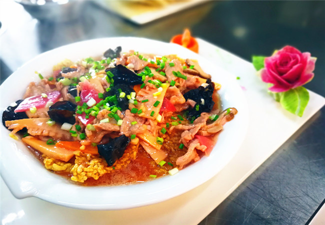 【共享课堂】烹饪大师为你讲授“黄金凤尾虾”&“新东方交响乐”