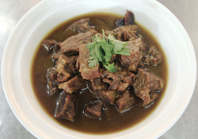 【名师大讲堂】合肥尚都大酒店厨师长郑相波莅临我院传技授课