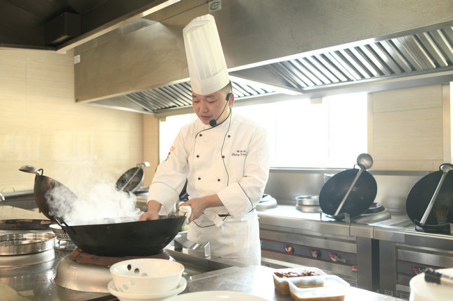 【名师大讲堂】合肥尚都大酒店厨师长郑相波莅临我院传技授课