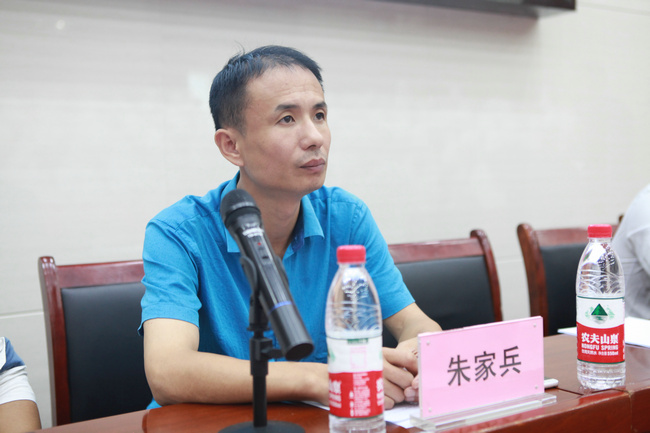 �����¶��������Ӣרҵ17�������������¡�ؾ���