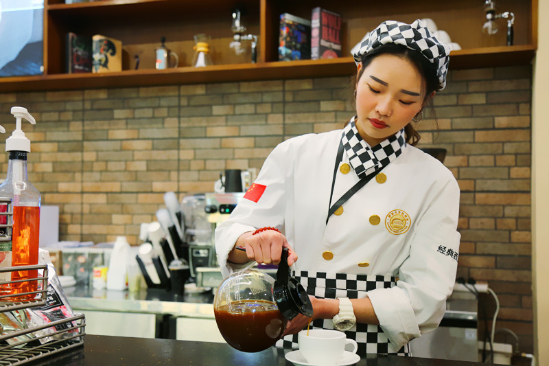 ��λ��������Ů�Ӷ�������