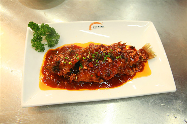 ����ʦ���á�з�����㡢ţ�ܣ���ε�ʾ���β���