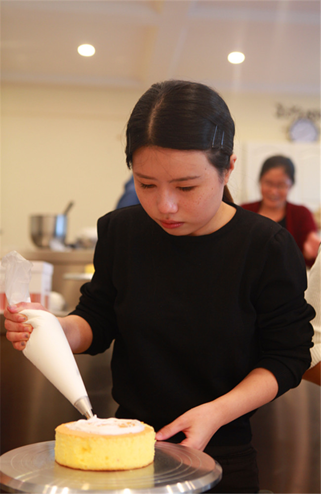 �Ϸ�����վ�������ܹ������ں決��ѵ�࿪���ˣ�