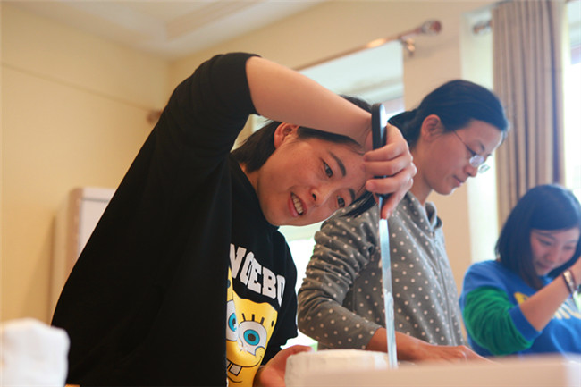 �Ϸ�����վ�������ܹ������ں決��ѵ�࿪���ˣ�