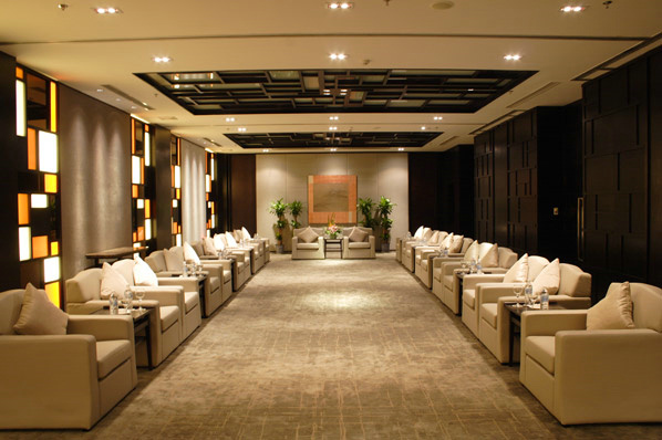 ���˲��žƵ���Ƹ��Ϣ