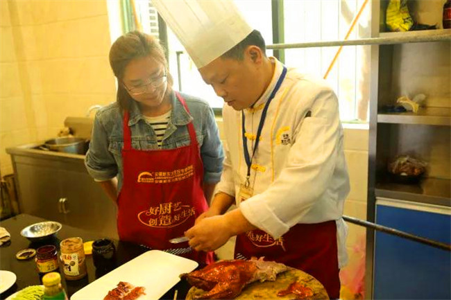 �������˫˫��ȥ������Ϊ�İ㣿