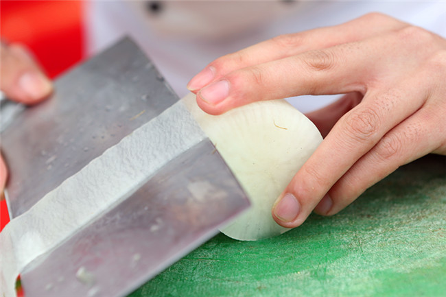 �����¶���2018�괺��ϵ�н�ѧ�֮�в͵������������ȿ�չ