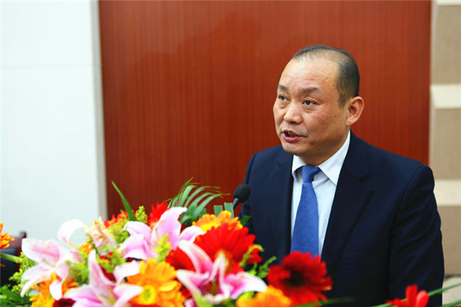 �����¶���2018У���������࿪��������ʽ¡�ؾ���