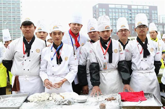 һԪ��ʼ����ػش����������¶���ʦ������Ԫ���ѽ�