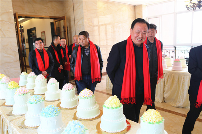 ���»��������Żղ��з����ġ��ڰ����¶���˳������