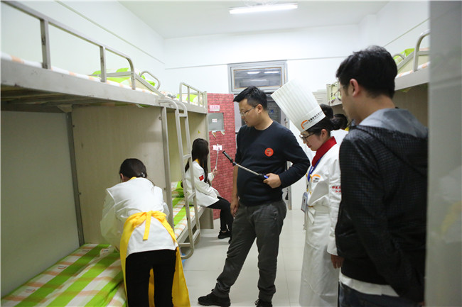 �������������ս��¶������ �������ȫ��ֱ������