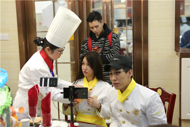 �������������ս��¶������ �������ȫ��ֱ������