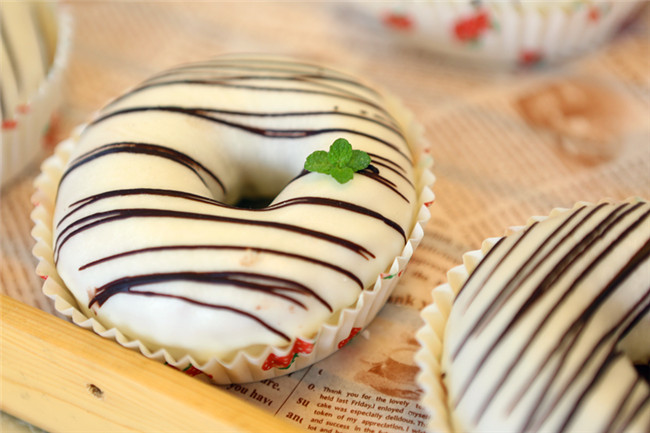 �����¶�����������רҵ����������Ʒչ�ɹ��ٰ�