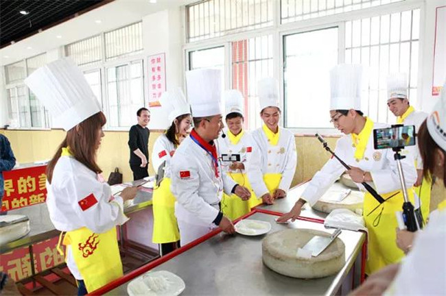 ����ѧ�ɣ��Ի��ǡ����ݳ��մ��飬�������֮��