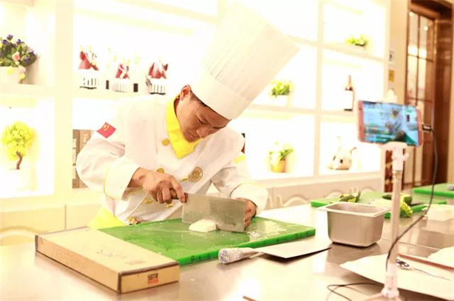 ����ѧ�ɣ��Ի��ǡ����ݳ��մ��飬�������֮��