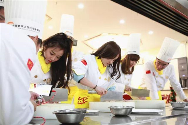 ����ѧ�ɣ��Ի��ǡ����ʷ׳� ��ϲ����