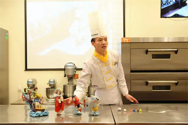 ����ѧ�ɣ��Ի��ǡ����ʷ׳� ��ϲ����