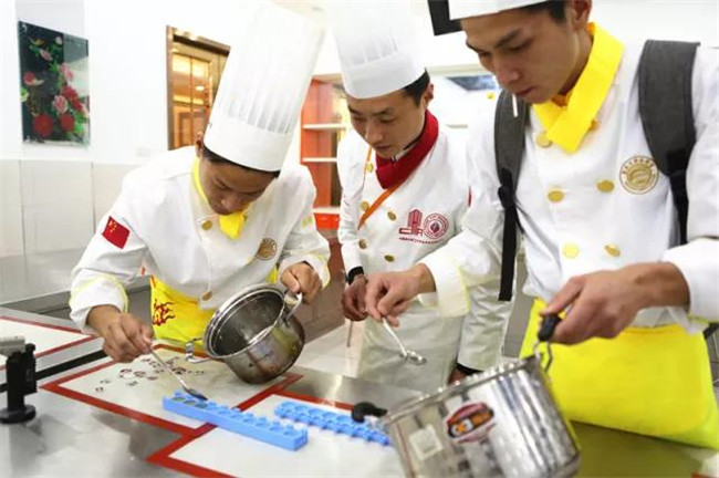 ����ѧ�ɣ��Ի��ǡ����������ʺ�ը�� ������Ʒ����ȫ��