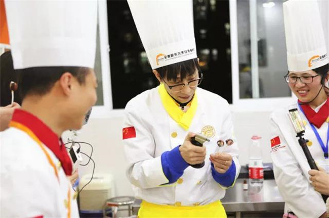 ����ѧ�ɣ��Ի��ǡ����������ʺ�ը�� ������Ʒ����ȫ��