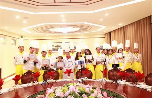 ��ҵ��ſ�������� ����ѧ�ɣ��Ի��ǣ�����ʽ�չ�