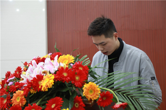 2018�갲���¶����ɹ�ѧ��ϵ�б����ɹ�����