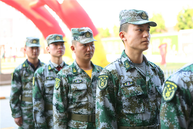 �����¶���2018����������ѵ������ʽ¡�ؾ���