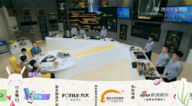 ��С��pk�̰��Žܣ�������Ϸ��ȫ������