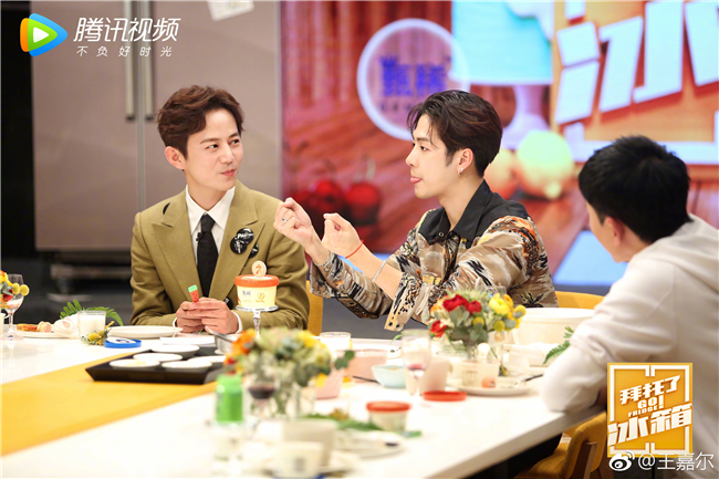 ��ƴ�������ഺ������������׼������