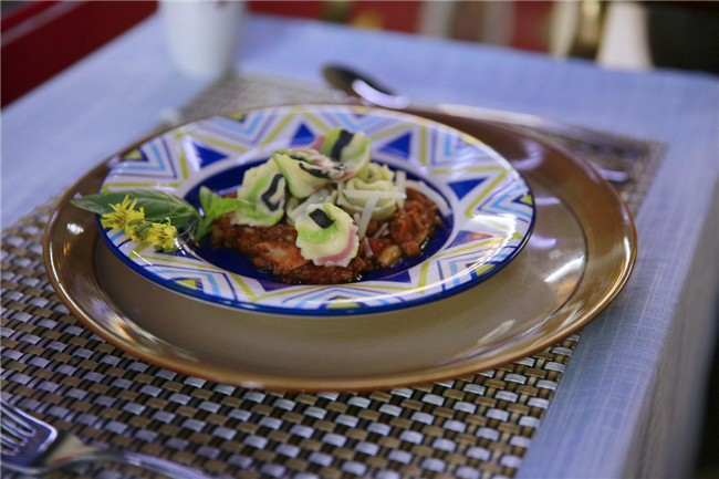 �������˱��䡷��פ��Ա�����߽��¶������ѧ������