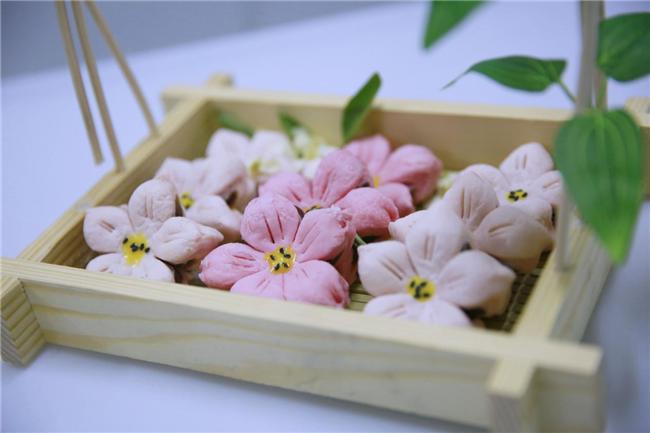 �¶������һ��֡��ɻ��֣���ը������ͯЬ�ĳԻ��ģ�