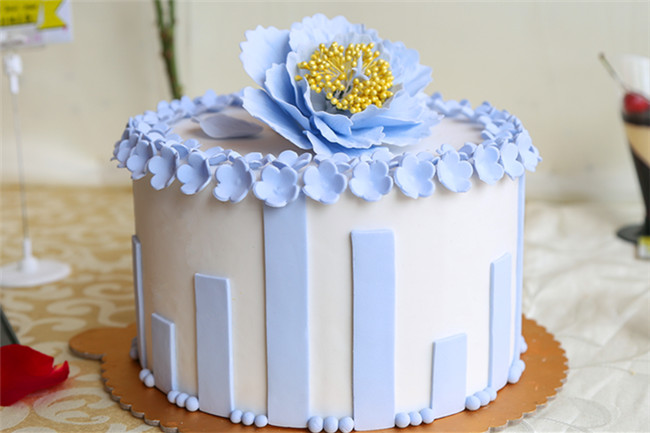 ��ҵ�����߽���������16��7�࣬�߽����ǵı�ҵչ