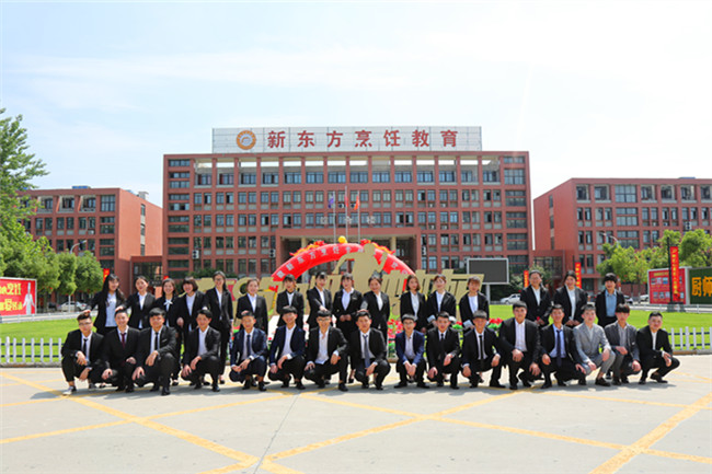 ��ҵ�����߽���������16��7�࣬�߽����ǵı�ҵչ