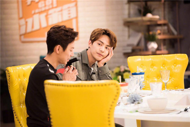 �������¶ȣ���ʳ��̬�ȣ��¶���������θ�����ģ�