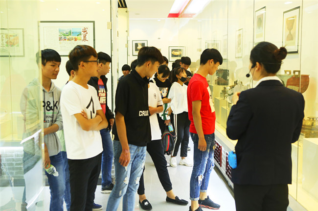 �ԳԳԣ������桪�������¶���������ѧ�ο�ʼ����