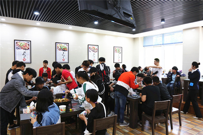 �ԳԳԣ������桪�������¶���������ѧ�ο�ʼ����