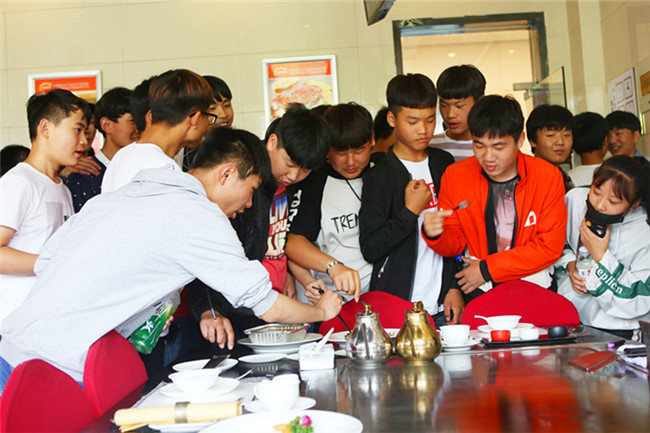 �ԳԳԣ������桪�������¶���������ѧ�ο�ʼ����