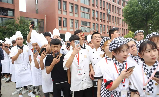 ������������С�����ս������¶��������ʲ��ݴ�����