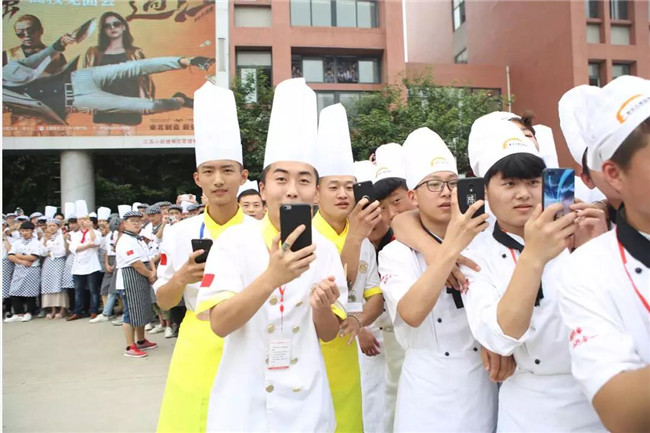 ������������С�����ս������¶��������ʲ��ݴ�����