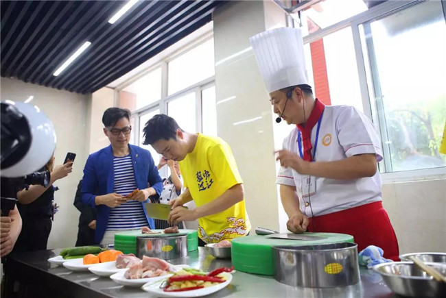 ������������С�����ս������¶��������ʲ��ݴ�����