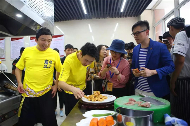 ������������С�����ս������¶��������ʲ��ݴ�����